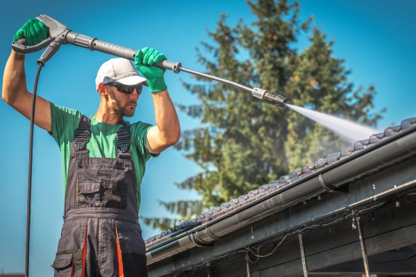 Gutter Washing in State College